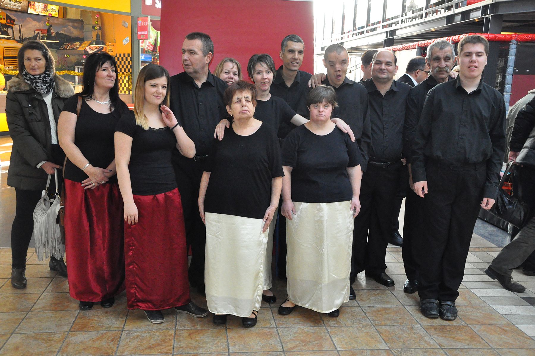 Flashmob és köszönet az élelmiszermentésben szereplőknek